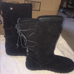 Brand new black uggs
